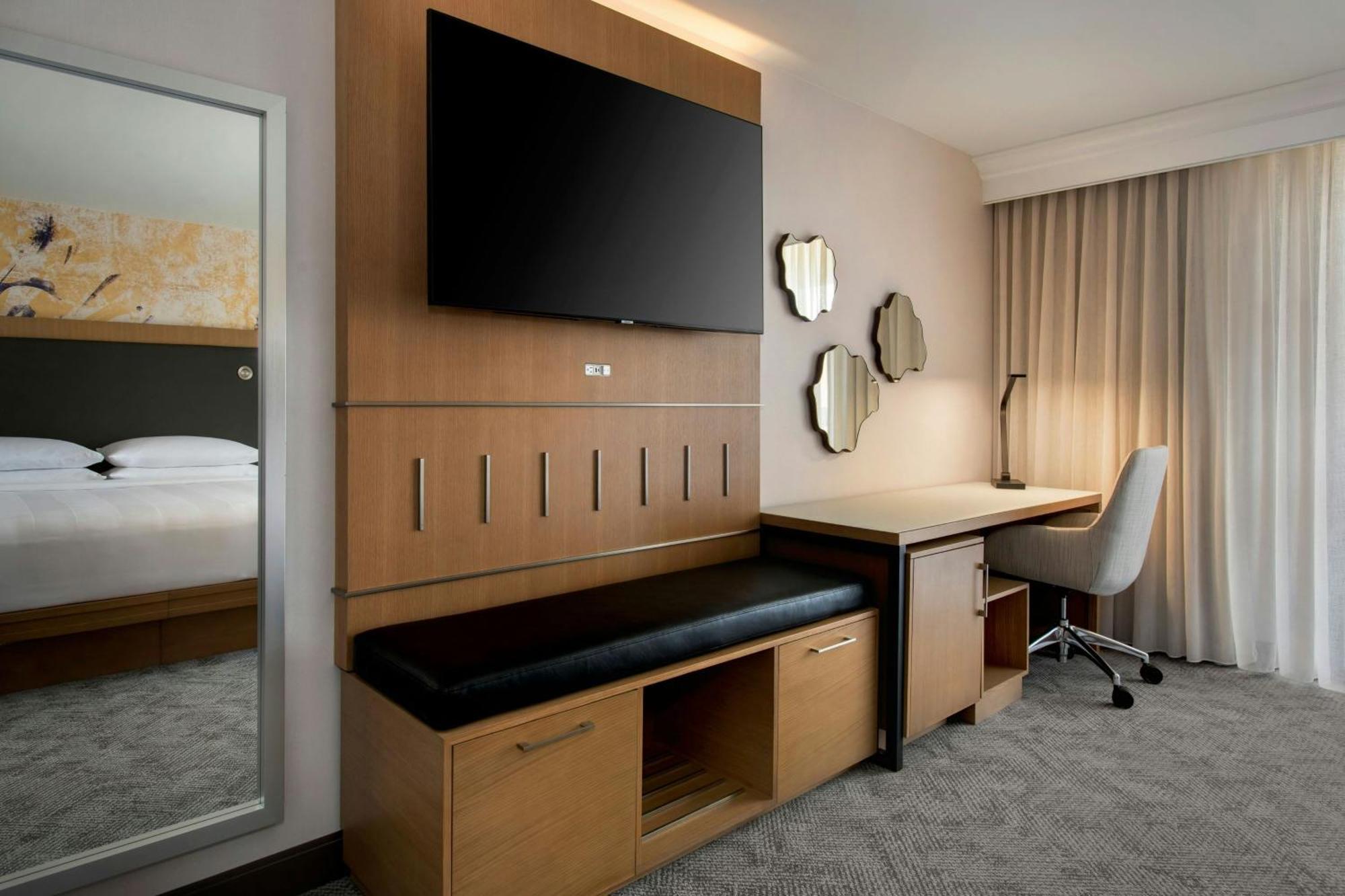 เวสต์เชสเตอร์ แมริออท Hotel แทร์รีทาวน์ ภายนอก รูปภาพ