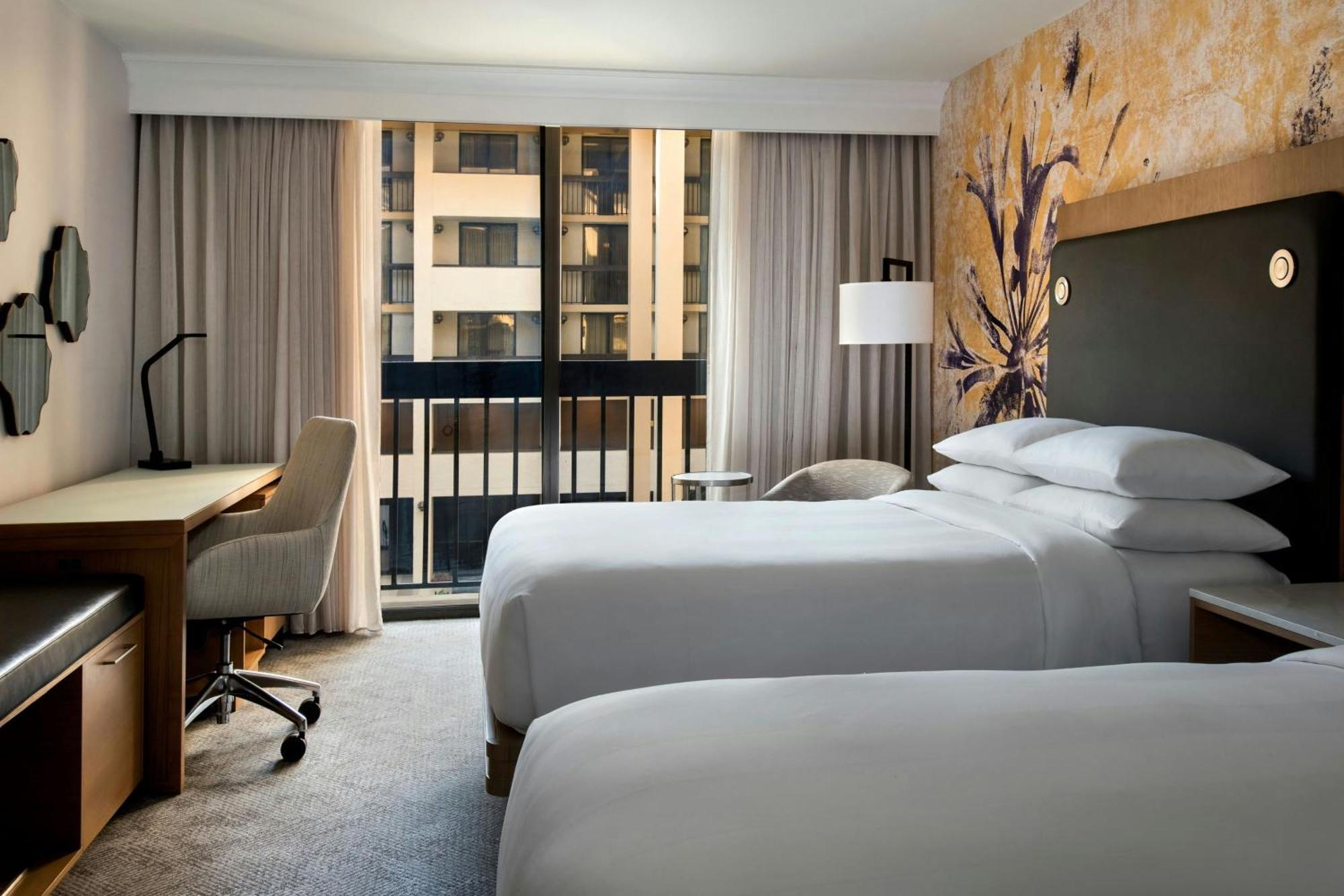 เวสต์เชสเตอร์ แมริออท Hotel แทร์รีทาวน์ ภายนอก รูปภาพ